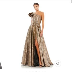 MACDUGGAL ONE-SHOULDER METALLIC BALLGOWN